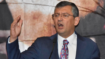 CHP genel başkan adayı Özgür Özel Mersin'de açıkladı: Bu sürecin sorumluluğunu genel başkana yüklemek haksızlıktır