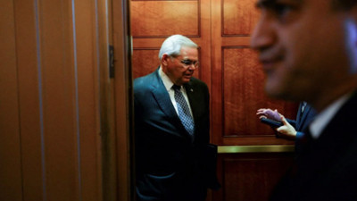 ABD'de Türkiye karşıtlığıyla bilinen senatör "rüşvet almak"la suçlandı