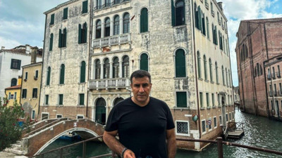 Tarihin tanığı artık 'Güneştekin Art Refinery' olarak anılacak! Usta sanatçı Ahmet Güneştekin Palazzo Gradenigo'yu satın aldı