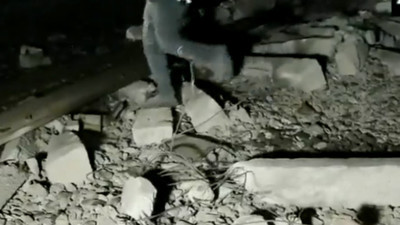 Tren raydan çıktı: Çok sayıda ölü ve yaralı var. Hindistan'da korkunç kaza