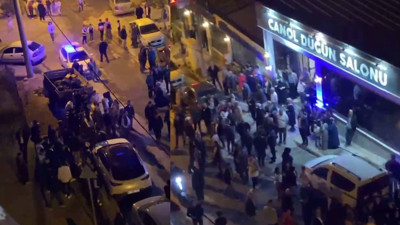 Düğünde ortalık savaş alanına döndü. İşte saniye saniye o görüntüler...