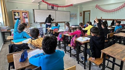 Sağanak  vurdu: İki ilçede okullar 1 gün tatil edildi