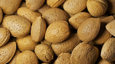 Her gün 5 tane yediğinizde olanlar olacak: Faydasını duyan soluğu markette alacak. Her gün 5 badem yemenin faydaları inanılmaz