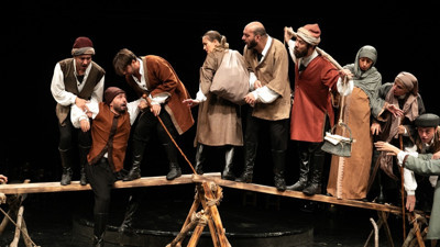 1. Uluslararası Bodrum Tiyatro Festivali Deli Dumrul oyunuyla başladı