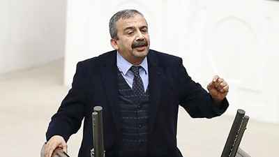 Sırrı Süreyya Önder hastaneye kaldırıldı.  DEM Parti: Önder tansiyonunun düşmesi nedeniyle müşahede altına alındı, durumu iyi