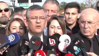 CHP lideri Özel'den AYM'nin önünde dikkat çeken açıklama. Yargıtay'ın kararını destekleyen Erdoğan'ı eleştirdi; Bu bir darbe, anayasayı askıya alma girişimi