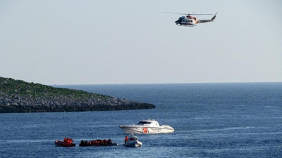 İzmir Çeşme'de facia. 5 kişi öldü, 2 kişi kayıp. Bot battı, umuda yolculuk yarım kaldı