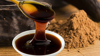 Geçmeyen öksürüğe şifa bulundu: 1 kaşığıyla öksürük krizleri anında diniyor. Öksürüğe ne iyi gelir?