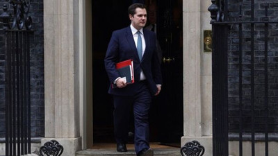 Göçmen krizi bakanı istifa ettirdi. İstifa mektubunu paylaştı