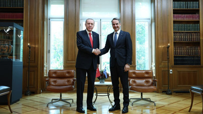 Yunanistan'dan Türklere jest. 7 günlük turist vizesi yeniden başlıyor. Cumhurbaşkanı Erdoğan ile Miçotakis bir araya geldi.  Miçotakis müjdeyi duyurdu
