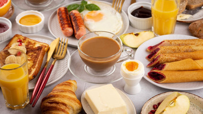 Kahvaltıda kana kana içiyoruz ancak zararı çok büyük: Beyin sağlığını etkiliyor damarları tıka basa dolduruyor. Kahvaltıda sakın bunu içmeyin