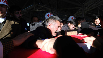 En acı veda! 12 askerimiz şehit düştü. Türkiye şehitlerini gözyaşları ile uğurladı: Sana nasıl kıydılar?