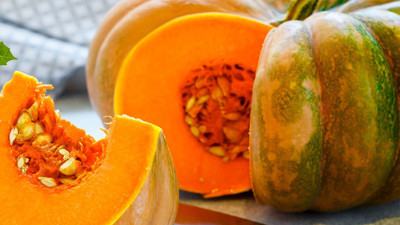 Bal gibi kabak tatlısı için bu yönteme dikkat: Kabuğu böyleyse direkt alın. Lezzetli bal kabağı seçmenin tüyosu bulundu