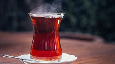 Çaya tek bir damla ilave etmeniz lezzetini ikiye katlıyor: Aşçılar dahi bu yöntemi önerdi
