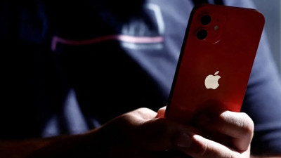 iPhone kullananlara kötü haber: Kişisel verileriniz tehdit altında. Facebook, LinkedIn, TikTok ve X uygulamaları yüklü ise dikkat