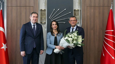 DEM Parti iade-i ziyarette bulundu. Eş genel başkanları CHP Genel Başkanı Özgür Özel'i ziyaret etti. İşte ilk açıklamalar