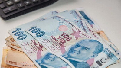 Milyonlarca emekliyi ilgilendiriyor. En düşük emekli maaşı belli oldu. O madde Meclis’ten geçti