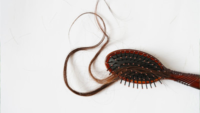 Saç dökülmesi nedenleri: Saç dökülmesi neden olur?