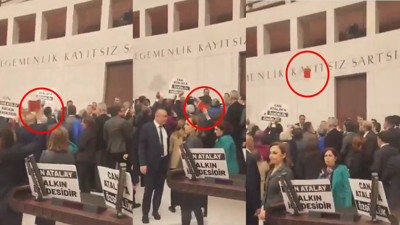 CHP'li Aysu Bankoğlu, AK Partili Bekir Bozdağ'a Anayasa kitapçığı fırlattı. İşte o anlar...