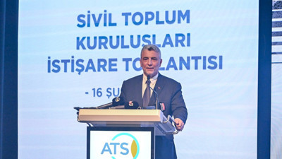 Bakan Ömer Bolat açıkladı: Üç kamu bankası banka kartlarının aylık taksitlerindeki komisyon oranını yüzde 2,39'a düşürdü