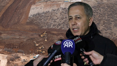 Erzincan'daki altın madeninde yaşanan toprak kayması faciasında son durum. Bakan Yerlikaya açıkladı. Çok dikkatli olmamız lazım. Tekrar kayma riski var