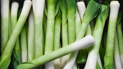 Pırasanın bu faydasını duyan pazara koşacak: Pırasa sevmeyen bile kapış kapış tüketecek. Pırasanın yararları nelerdir?