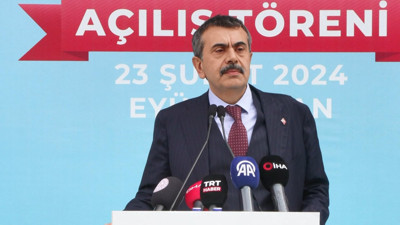 Bakan Tekin: Derslik ile öğretmen başına düşen öğrenci sayısında dünyanın en iyi ülkeleri kategorisindeyiz