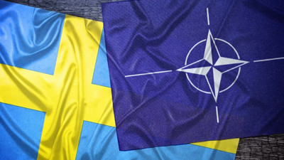 200 yıllık yalnızlık son buldu. Türkiye'nin de onayı ile İsveç NATO'nun 32. üyesi olarak kayıtlara geçti