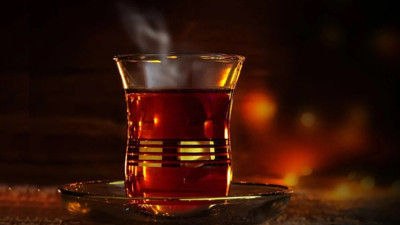 Sahurda bardak bardak çay içenler yandı! Meğer bilmeden sağlığımızla oynuyormuşuz. Sahurda çay içmek zararlı mı?