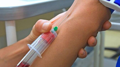 Kan aldırmak orucu bozar mı, Ramazan'da oruçluyken kan vermek orucu bozar mı? Diyanet'ten açıklama geldi