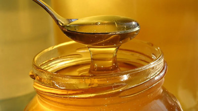 Aç karnına 1 kaşık bal yiyin o dertten kurtulun: Meğer tam bir şifa deposuymuş. Aç karnına bal yemek neye iyi gelir?