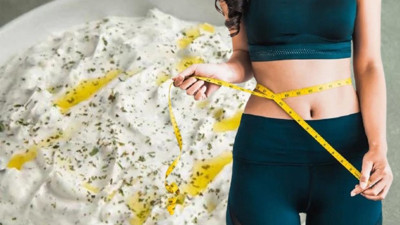 Yoğurda ekleyin kaşık kaşık yiyin: Vücuttaki tüm toksinleri atıyor, metabolizmayı hızlandırıyor. Yoğurt zeytinyağı karışımının faydaları nelerdir?