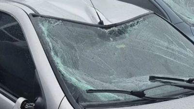 Marmara'da şiddetli fırtına deniz trafiğini aksattı.  Feribotta bulunan onlarca araç hasar gördü