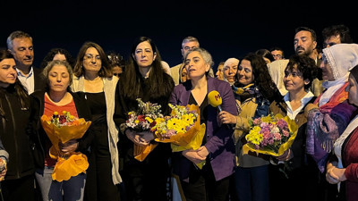 Kobani Davası'nda kararlar belli oldu. Tutuklu kaldıkları süre göz önüne alındı. Gültan Kışanak Sabahat Tuncel, Ayla Akat Ata  ve Ayşe Yağcı tahliye edildi