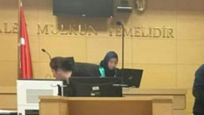 Ankara Cumhuriyet Başsavcılığı hareket geçti. Başörtüsü nedeniyle reddi hakim talebinde bulunan avukat  hakkında soruşturma başlatıldı