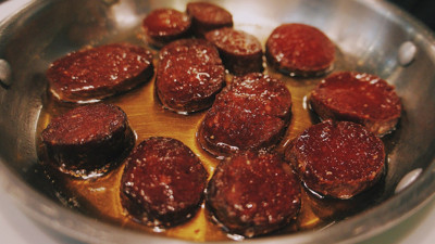 Kahvaltıda sucuk, sosis, salam yiyenler yandı: Meğer senelerdir sağlığımızla oynuyormuşuz. Kahvaltıda işlenmiş et yemek zararlı mı?