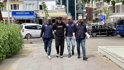 Interpol ve Europol tarafından kırmızı bültenle aranan 2 DEAŞ'lı Kırşehir'de yakalandı