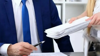 Resmi Gazete'de yayımlandı. Bakanlık bin sözleşmeli personel alacak. İşte başvuru şartları