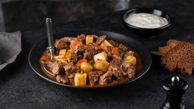 Kurban Bayramı gelmeden muhakkak öğrenin: Lokum gibi et pişirmenin sırrı meğer onda gizliymiş. Ağızda dağılan et nasıl pişirilir?