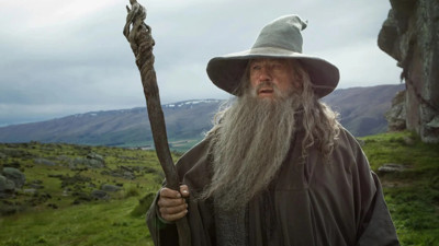 Ünlü oyuncudan kötü haber. Yüzüklerin Efendisi'nin Gandalf'ı Ian McKellen hastaneye kaldırıldı