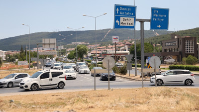 Tatilciler için dönüş mesaisi başladı. Muğla'da uzun araç kuyrukları oluştu