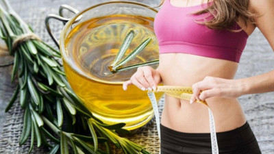 Yazın kilo vermenin en basit yolu bulundu: Her gün 1 fincan içen cayır cayır kilo veriyor. Kilo vermeyi hızlandıran formül hangisidir?