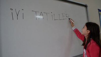 Yaz tatili ne zaman bitiyor? 2024-2025 eğitim öğretim dönemi ne zaman başlayacak? Okulların açılacağı tarih...