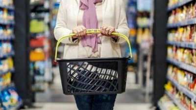 Açlık sınırı 18 bin 978 lira 77 kuruşa yükseldi! TÜRK-İş açıkladı! Açlık sınırı: 18 bin 978 lira 77 kuruş, bekar bir kişinin yaşama maliyeti ise 24 bin 614 liraya yükseldi