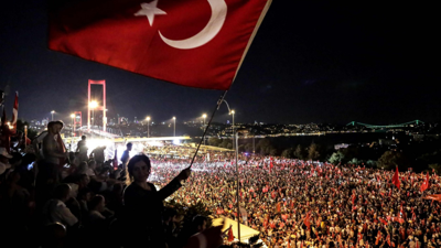 15 TEMMUZ MESAJLARI VE SÖZLERİ: En anlamlı, güzel, duygusal, kısa, uzun, resimli 15 Temmuz Demokrasi ve Milli Birlik Günü anma sözleri...