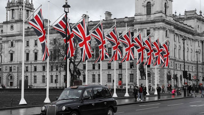 İngiltere'de sandık çıkış anketi! İşçi Partisi Avam Kamarası'nda çoğunluğu kazandı