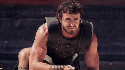 5 Oscarlı efsane Gladyatör'ün devam filmi yaratıcısı Ridley Scott imzasıyla yeniden beyaz perdeye dönüyor