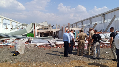 İş cinayeti! Çatı ve duvarlar çöktü. Enkaz altında kalan bir işçi öldü, bir işçi yaralandı