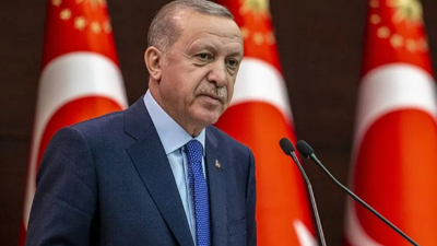 Cumhurbaşkanı Erdoğan'dan NATO'ya eleştiri: Silahlar terör örgütünden çıkıyor! Enflasyona yönelik açıklamalar...