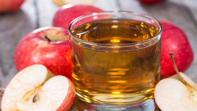 Uyumadan önce sirkeli su içince o sorun kökten çözülüyormuş: Uyumadan önce sirkeli su içmek neye iyi gelir?